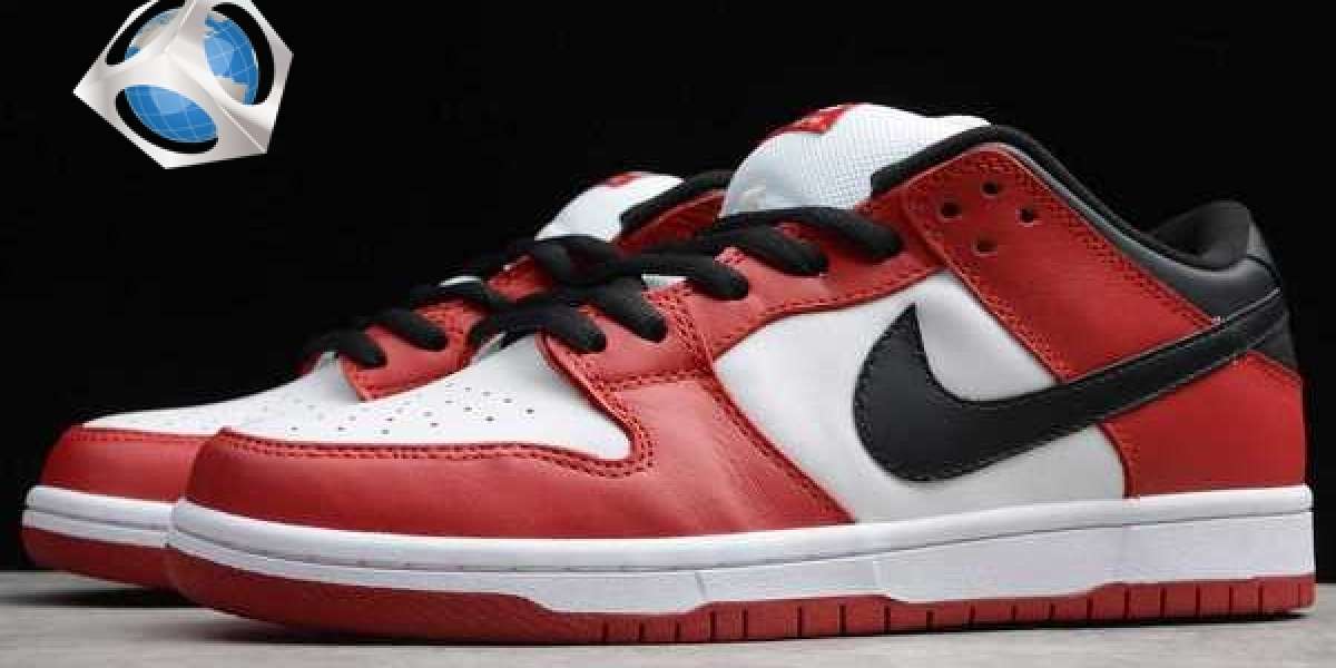 Dunk and Dunk SB have a high status in this year's sneaker circle. Which ones do you own?