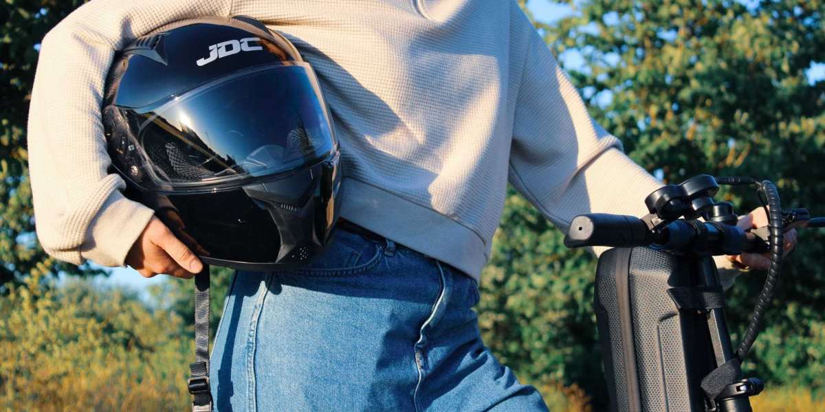 Electric Scooter Helmets: How to Choose the Best One for You