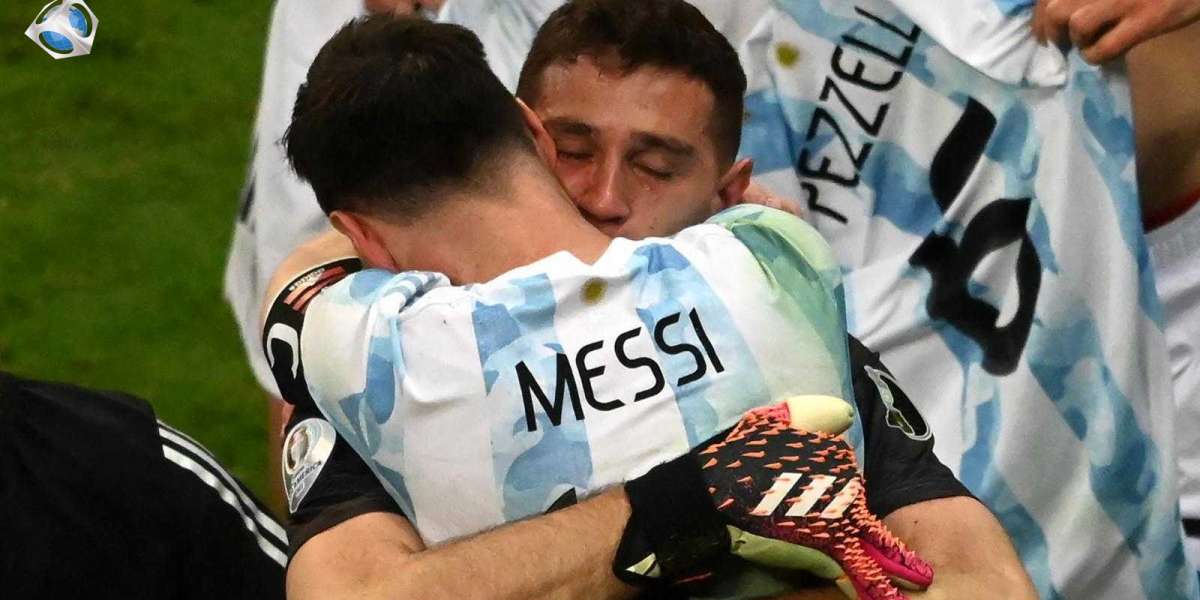 Important person! Messi celebrates Martinez's heart attack on Arteta