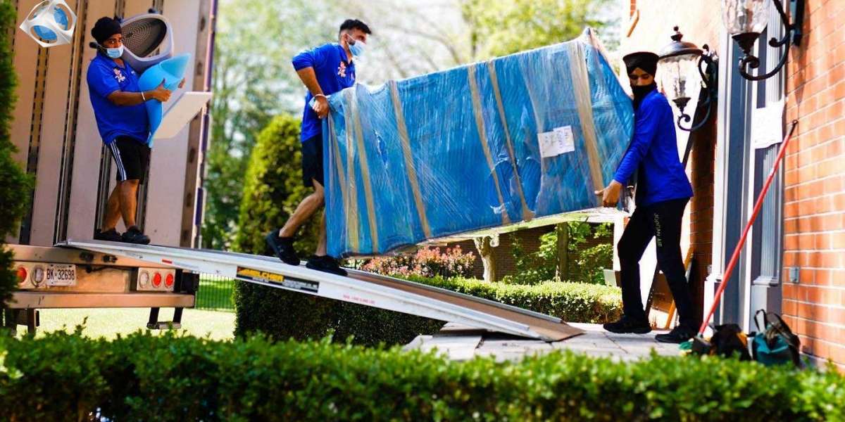 Why Hiring A Local Mover Is Always A Good Idea ?