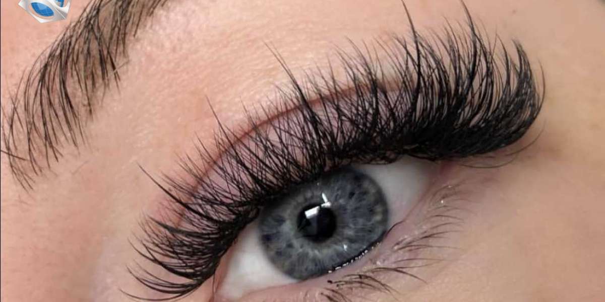 All you need to know about Eyelash Extentions.