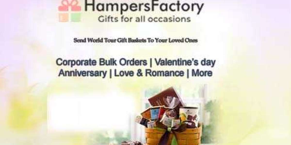 Make Online World tour Gifts Baskets Delivery in India at Cheap Price