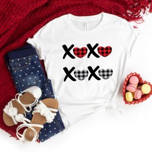 Valentine's Day Gifts 2022 | Valentine's Day Gift Ideas For Her and Him | StirTshirt