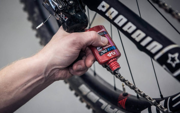 Best Chain Lubes to Spin Smoothly | 2022 Experts Review & Buying