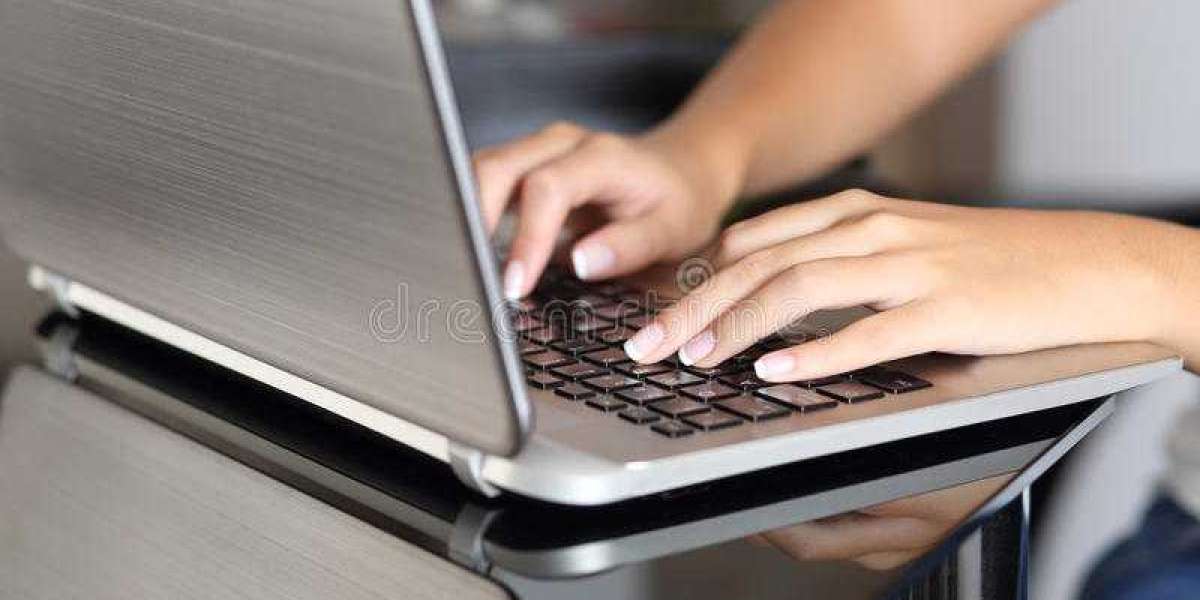 Online laptop in 2023