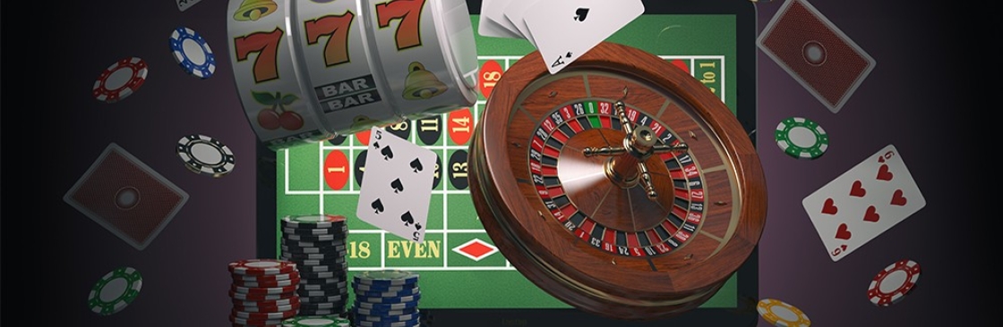 Royal Slots Win Cover Image