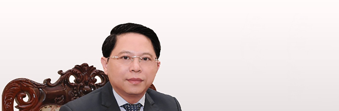 Nguyễn Tiến Long Cover Image