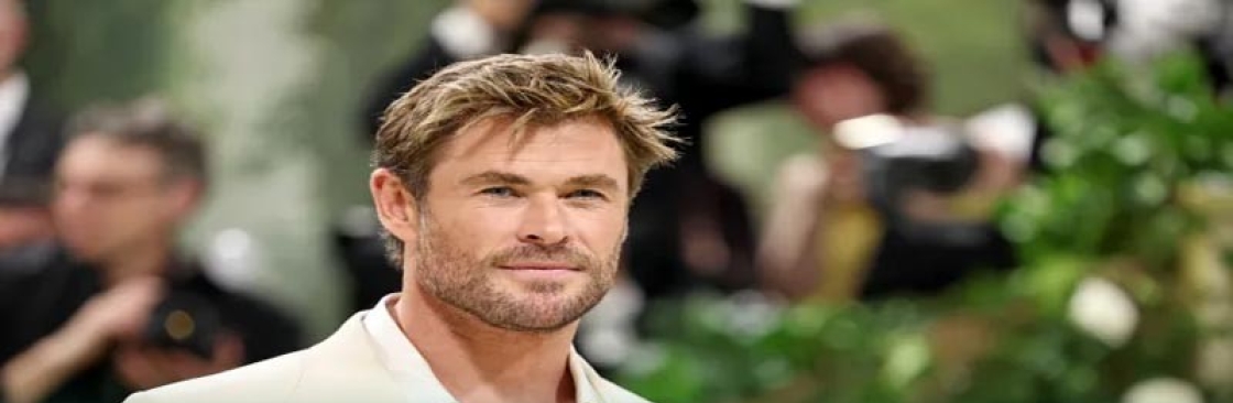ceochris hemsworth Cover Image